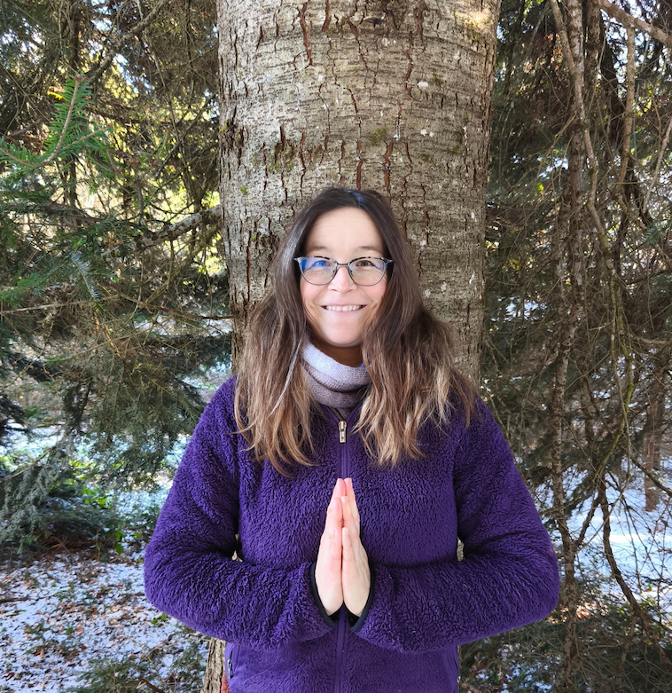 Janine Ferndriger (Devayani) – Yogalehrerin in Schwarzenburg